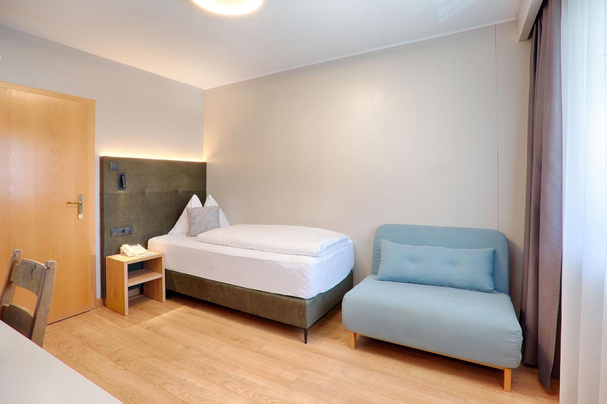 Hotel Lamm Naturns Kültér fotó